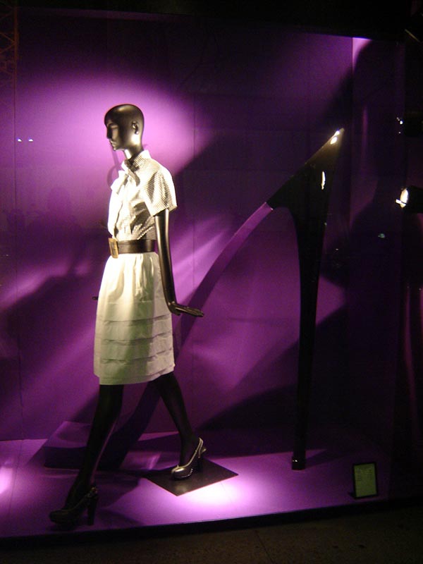 YSL-Yves Saint Laurent-fashion-luxury-visual merchandising-window displays-windows-moda-vetrine-lusso-brand identity-beauty-top brand-design-Marco Stalla