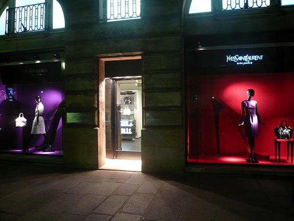 YSL-Yves Saint Laurent-fashion-luxury-visual merchandising-window displays-windows-moda-vetrine-lusso-brand identity-beauty-top brand-design-Marco Stalla