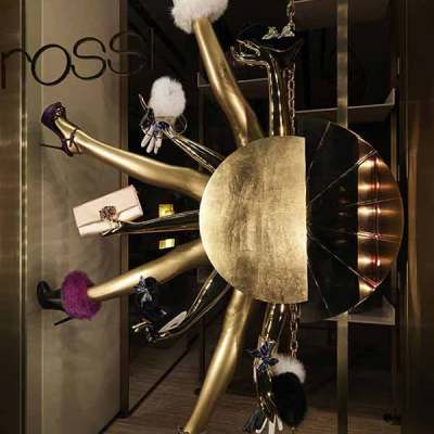 Sergio Rossi-fashion-luxury-visual merchandising-window displays-windows-moda-vetrine-Christmas-Natale-lusso-brand identity-beauty-top brand-design-Marco Stalla-scarpe-borse-accessori-bags-shoes-accessories-Milano