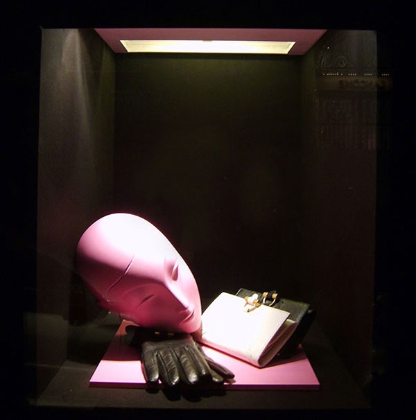 YSL-Yves Saint Laurent-Paris-Milano-accessories-fashion-luxury-visual merchandising-window displays-windows-moda-vetrine-lusso-brand identity-beauty-top brand-design-Marco Stalla